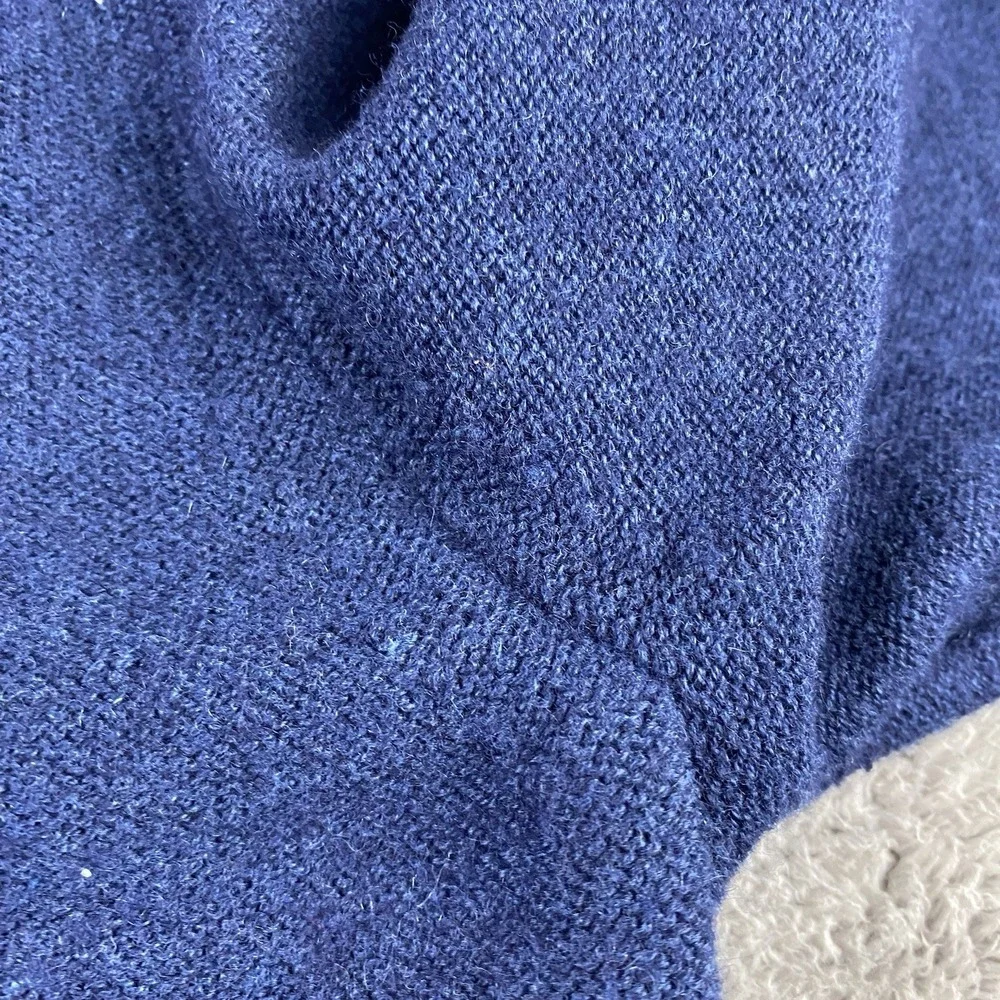Banana Republic Luxury Blend Sweater Mens XL‎ Blue V-Neck Long Sleeve